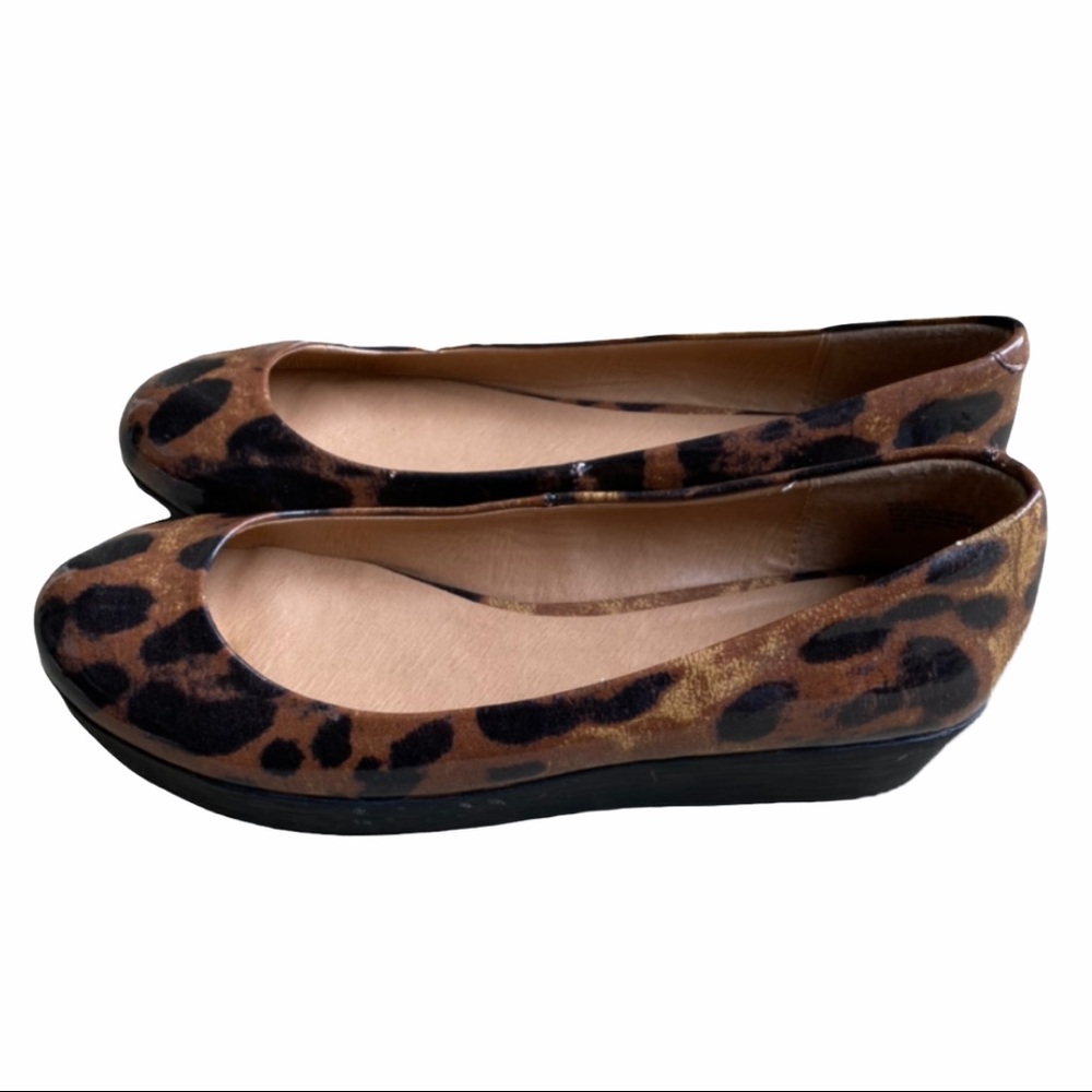 Nine West Leapord Print Flats
Size 6
